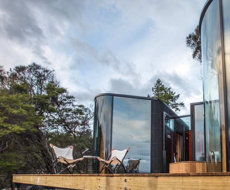 TravMedia_Australia_1271552_Mel-Ferris-Photography_RACT-Destinations_Freycinet Coastal Pavilions_exterior2