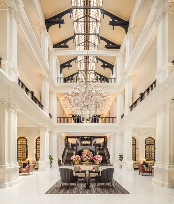 Raffles Sinagpore Lobby